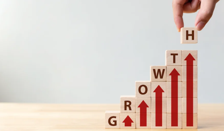Why Most Tech Startups Don’t Have a Marketing Problem. They Have a Commercial Growth Problem.